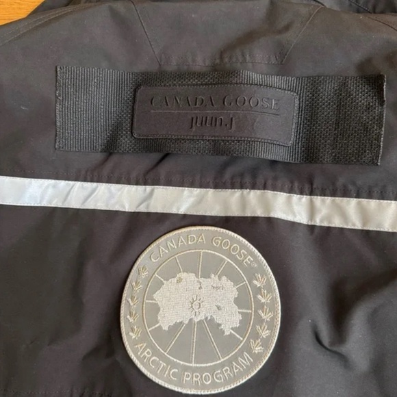 Canada Goose x juun.j Expedition Parka - Picture 5 of 6